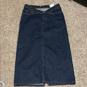 Zara waist dip front Dark Blue Denim maxi Skirt- new